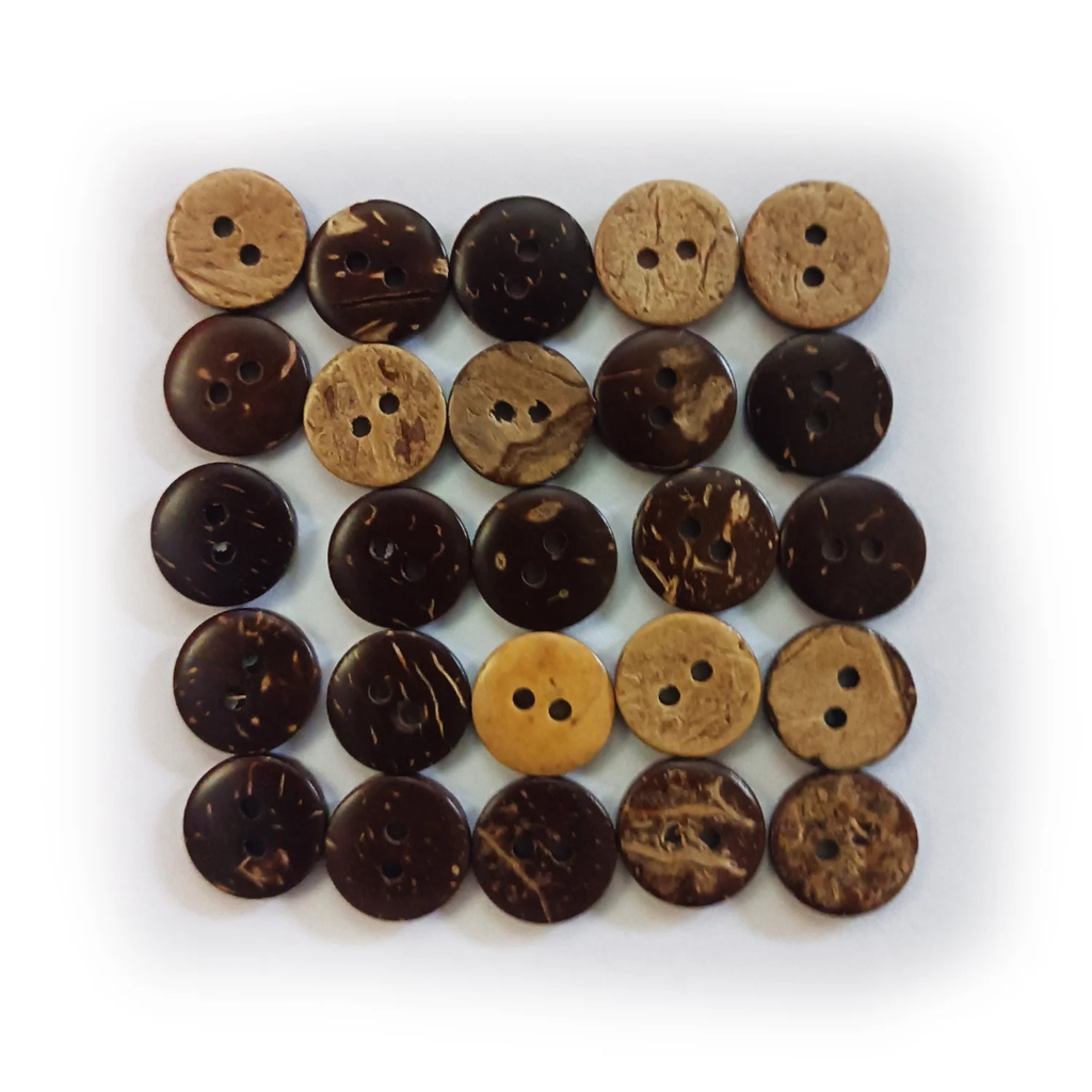 25pcs 2-Hole Coconut Shell Round Buttons 18mm – Collection of coconut shell buttons on a white background 13MM