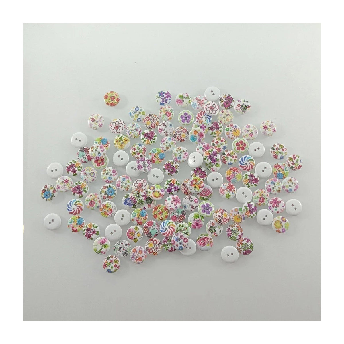 120pcs 15mm 2-Hole Painted Flower Buttons