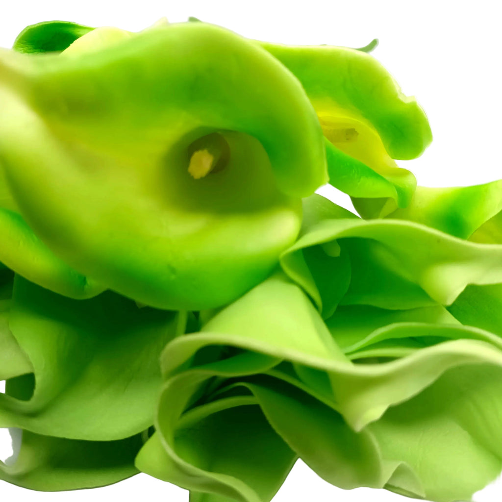 Artificial Lilies 36cm Green Shades Flexible Stem 19 Pieces