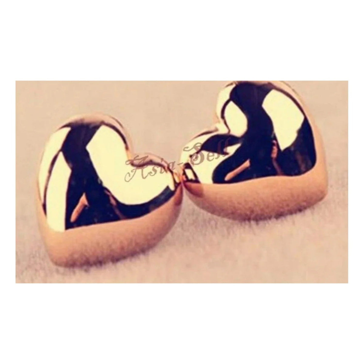 Gold Glossy Heart Stud Earrings Push-Back 10mm