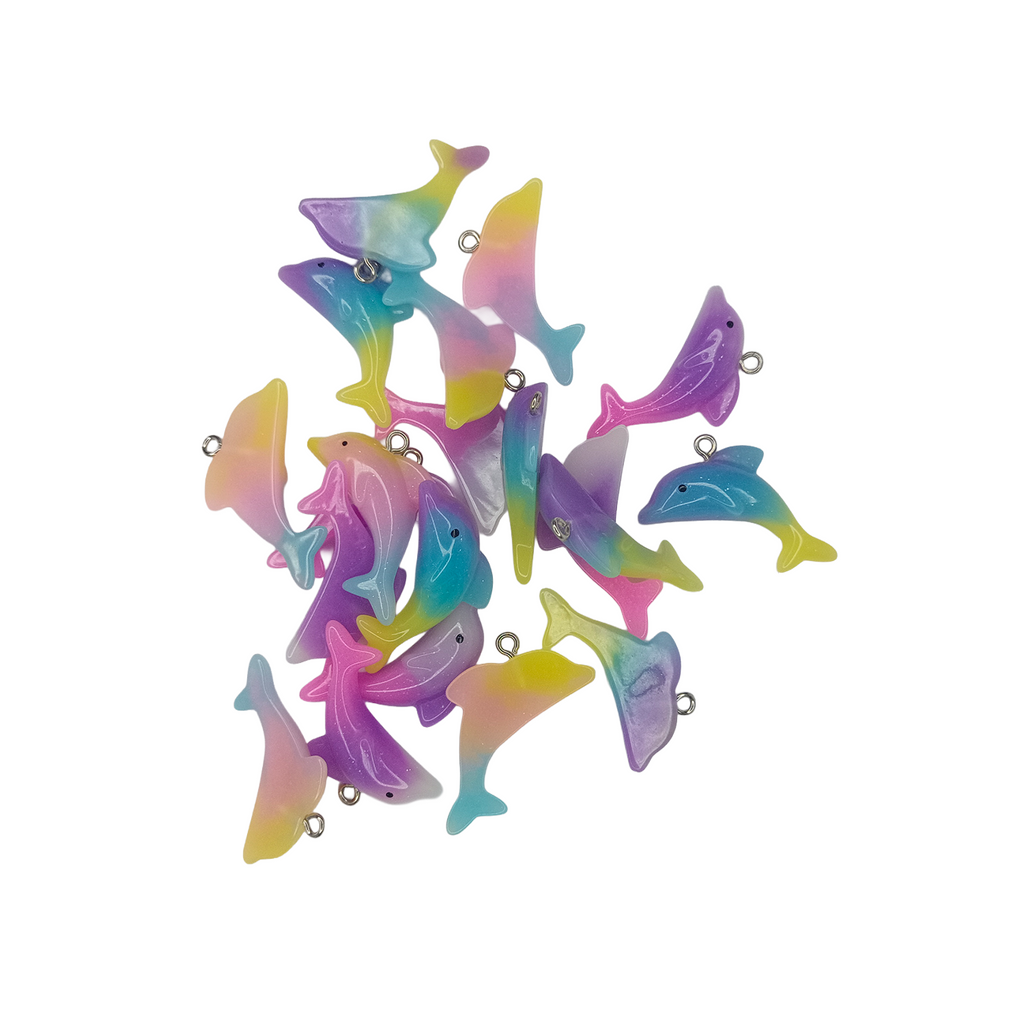 20pcs Gradient Dolphin Charms for DIY Necklace Bracelet – Colorful dolphin-shaped charms on a white background