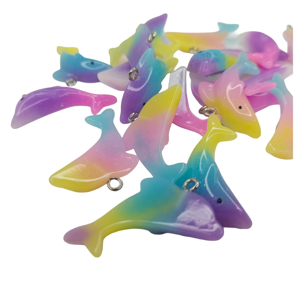 20pcs Gradient Dolphin Charms for DIY Necklace Bracelet – Colorful dolphin-shaped toys on a white background
