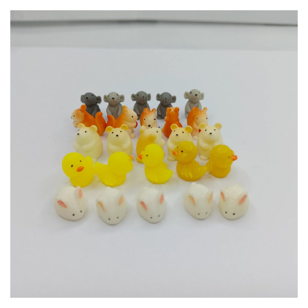 25pcs Tiny Animal Resin Figurines – Collection of small animal figurines on a white background