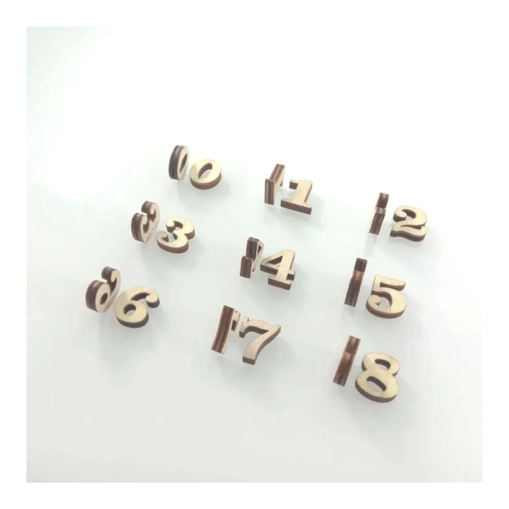 2pcs Mini Wooden Numbers 15mm High DIY Craft