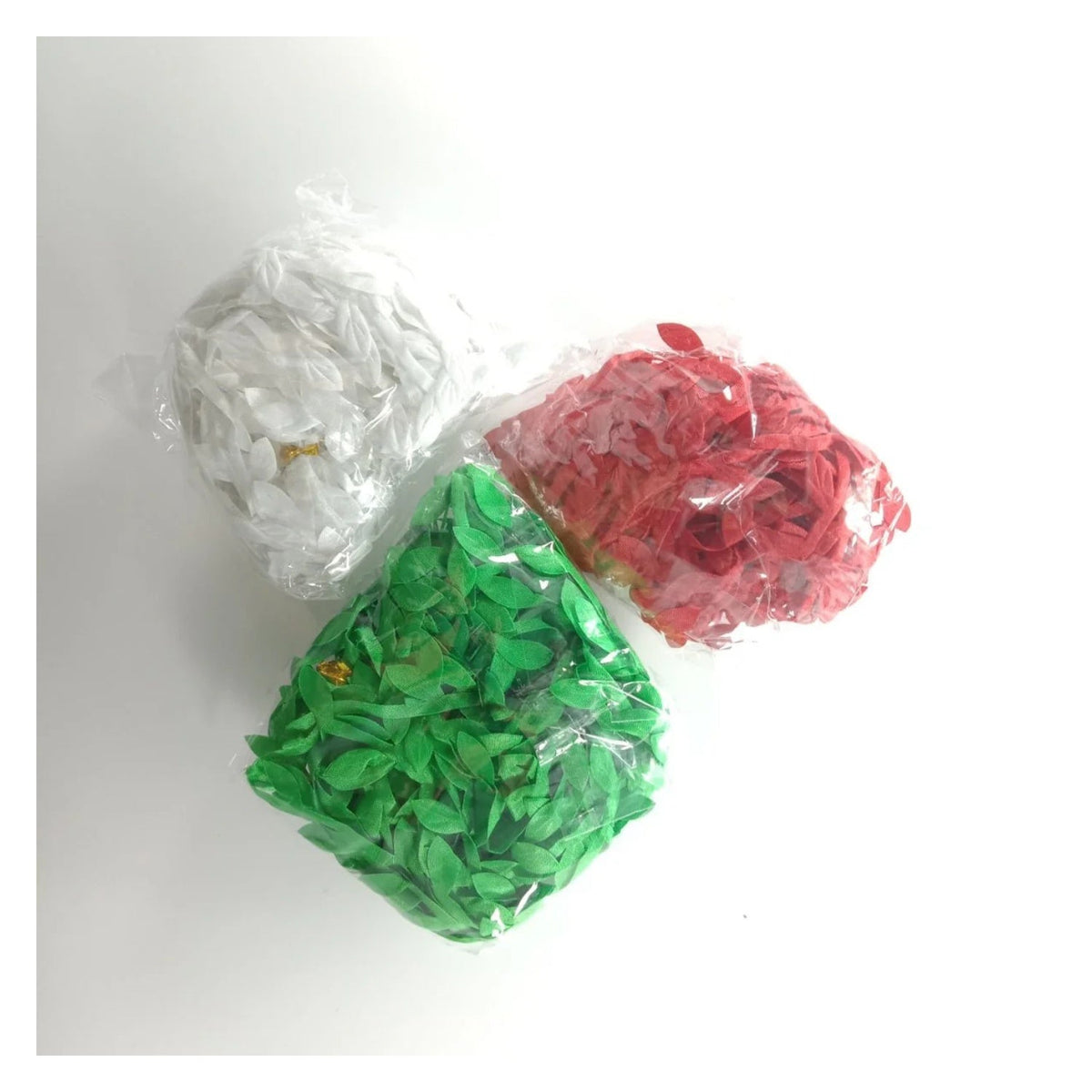 Artificial Vine Leaves Christmas Rope – 3 x 10m Red Green White