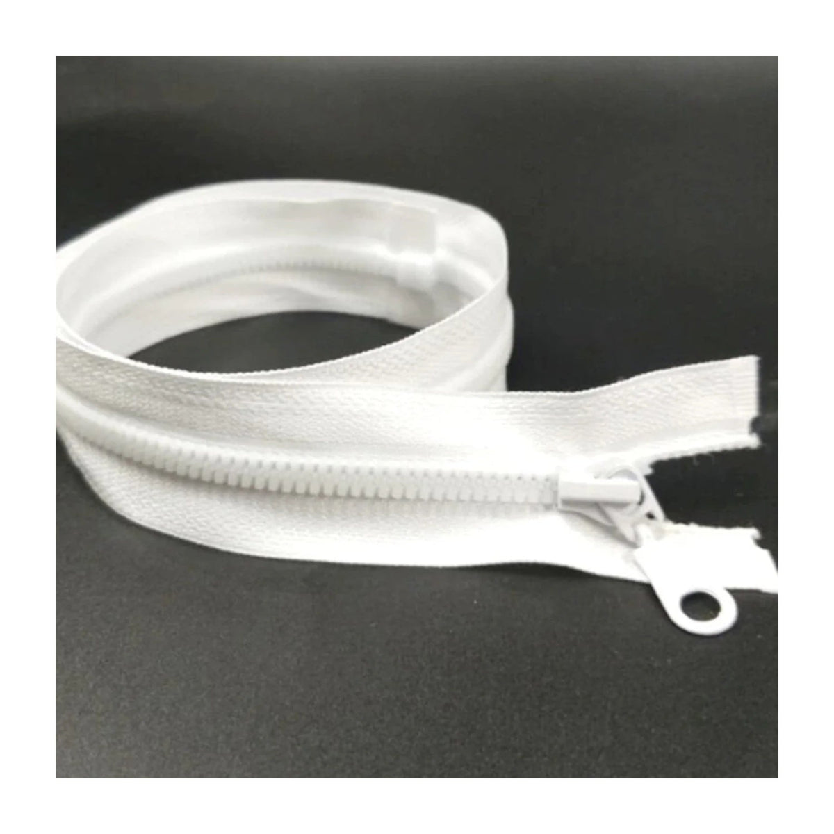 50cm Plastic Zip Zipper Open-Ended Sportwear Bag – White