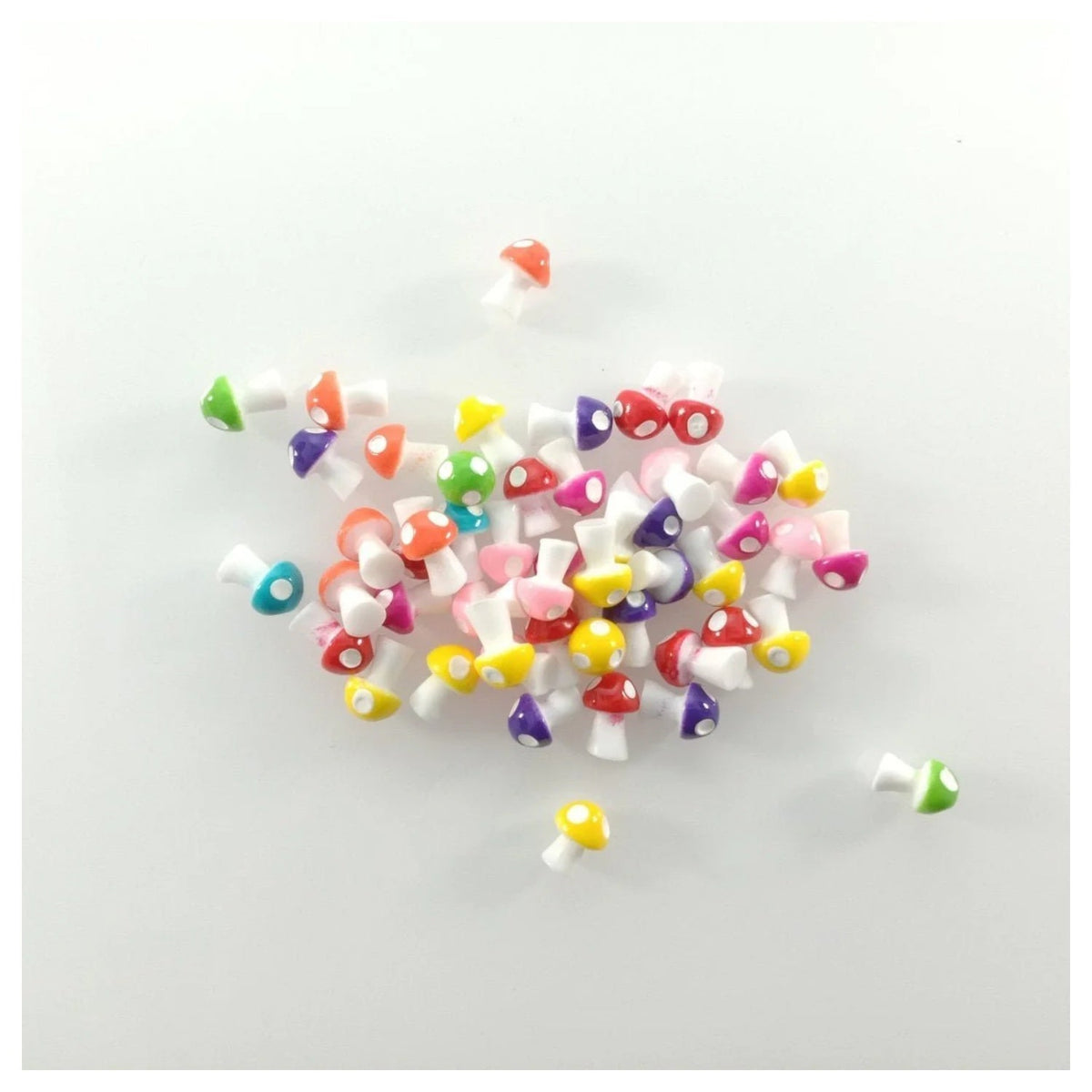 Mini Mushroom Figurines – 50pcs PVC Dollhouse Ornaments