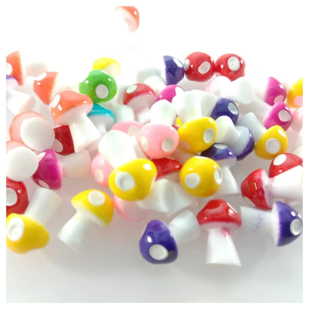 Mini Mushroom Figurines – 50pcs PVC Dollhouse Ornaments