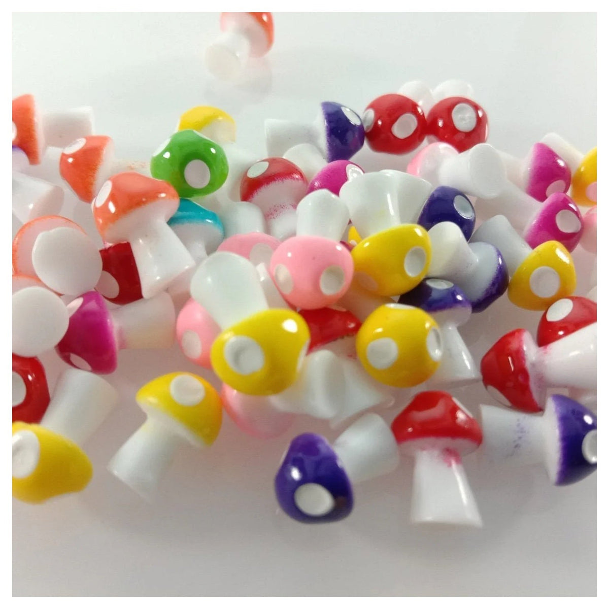 Mini Mushroom Figurines – 50pcs PVC Dollhouse Ornaments