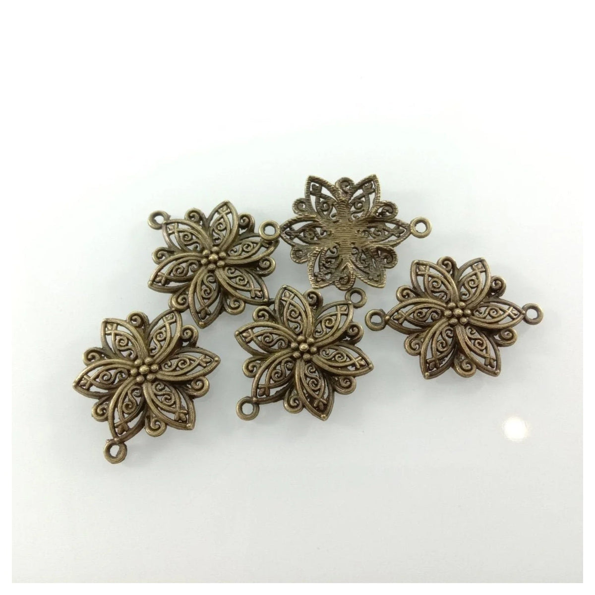 40x28mm Antique Bronze & Silver Plated Flower Charm Pendant