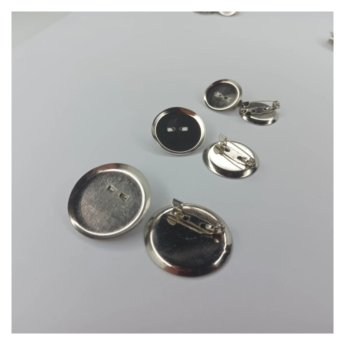 Cabochon Holders Safety Pin Backing 15 pcs 20mm-30mm OD